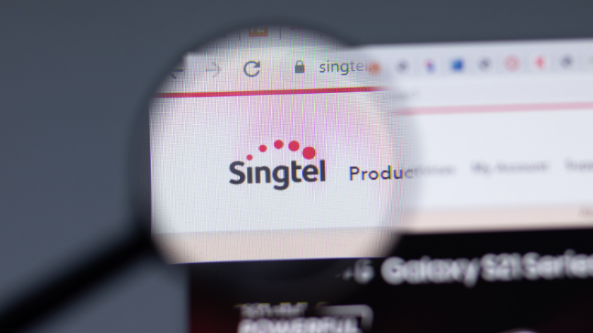 SingTel logo close up on website page